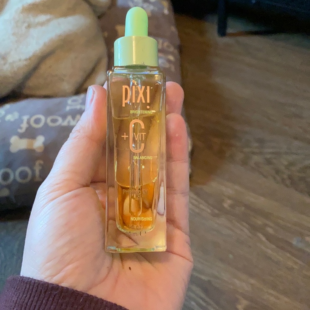 Pixi brightening/balancing Vit C primer BNIB